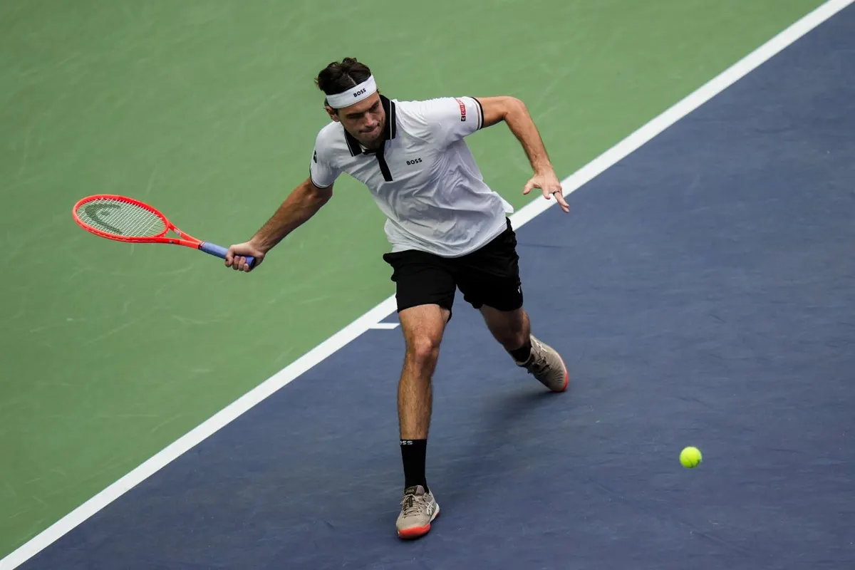 Тейлор Фриц вышел во второй круг турнира ATP-500 в Базеле