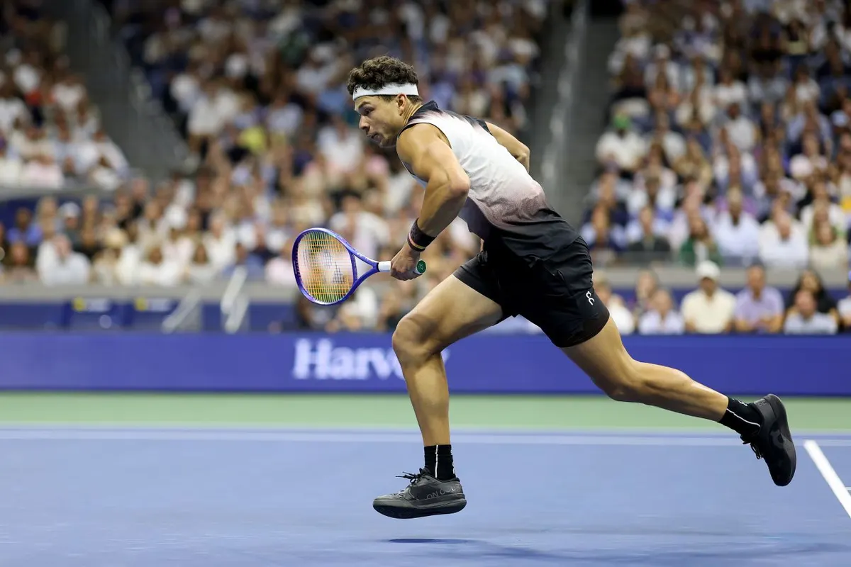 Бен Шелтон сенсационно проиграл 222-й ракетке мира во втором круге турнира в Базеле