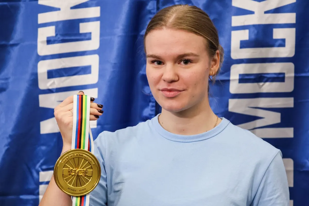«Было сложно». Лысенко — о первом выступлении в командной велогонке за сборную России