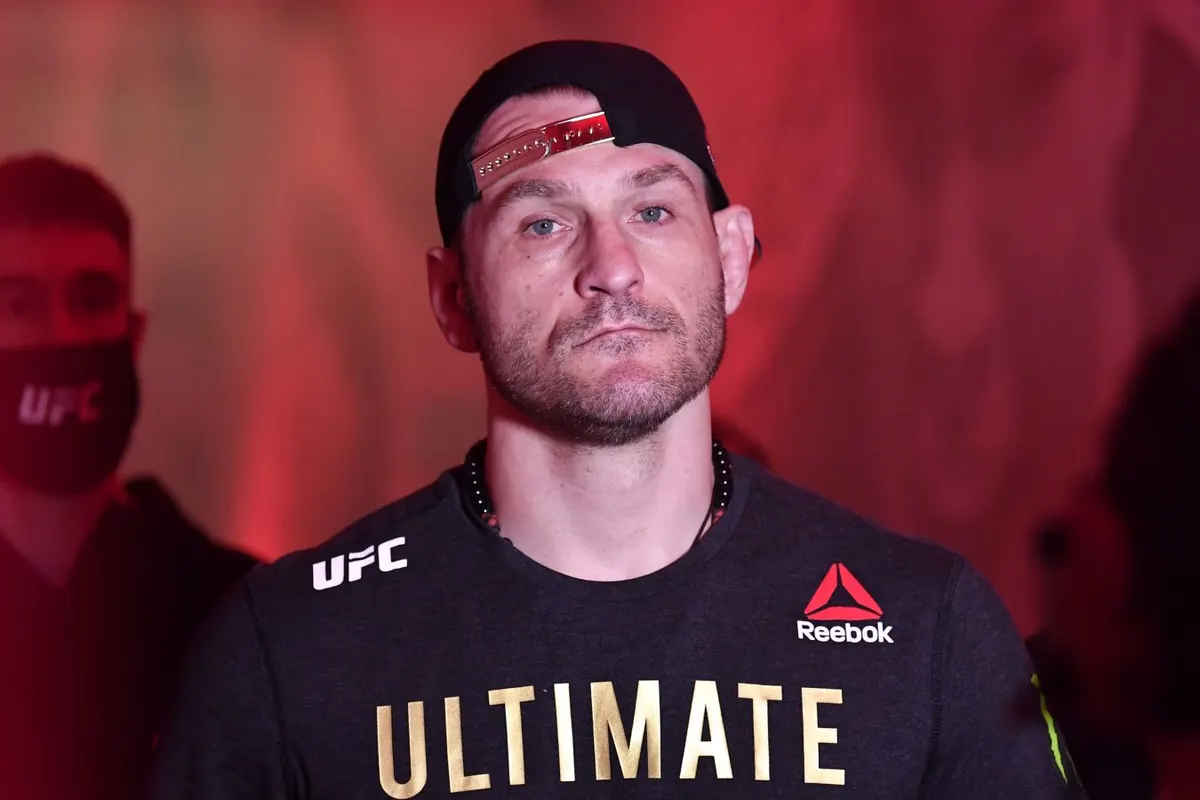 «Алекс способен завоевать третий пояс. Он крепкий парень». Экс-чемпион UFC — о Перейре