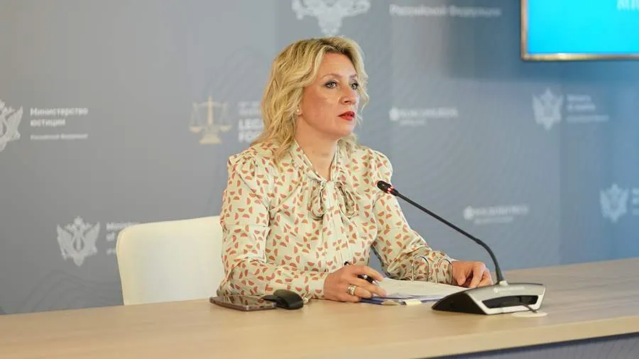 Захарова назвала необоснованной реакцию Пашиняна на доклад о выходе из ЕАЭС