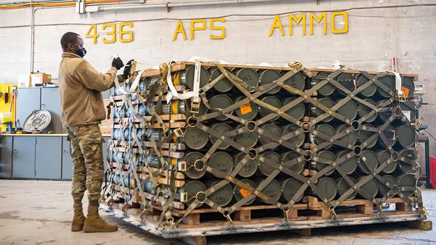 В МИД РФ назвали цели британских поставок оружия украинским «головорезам»