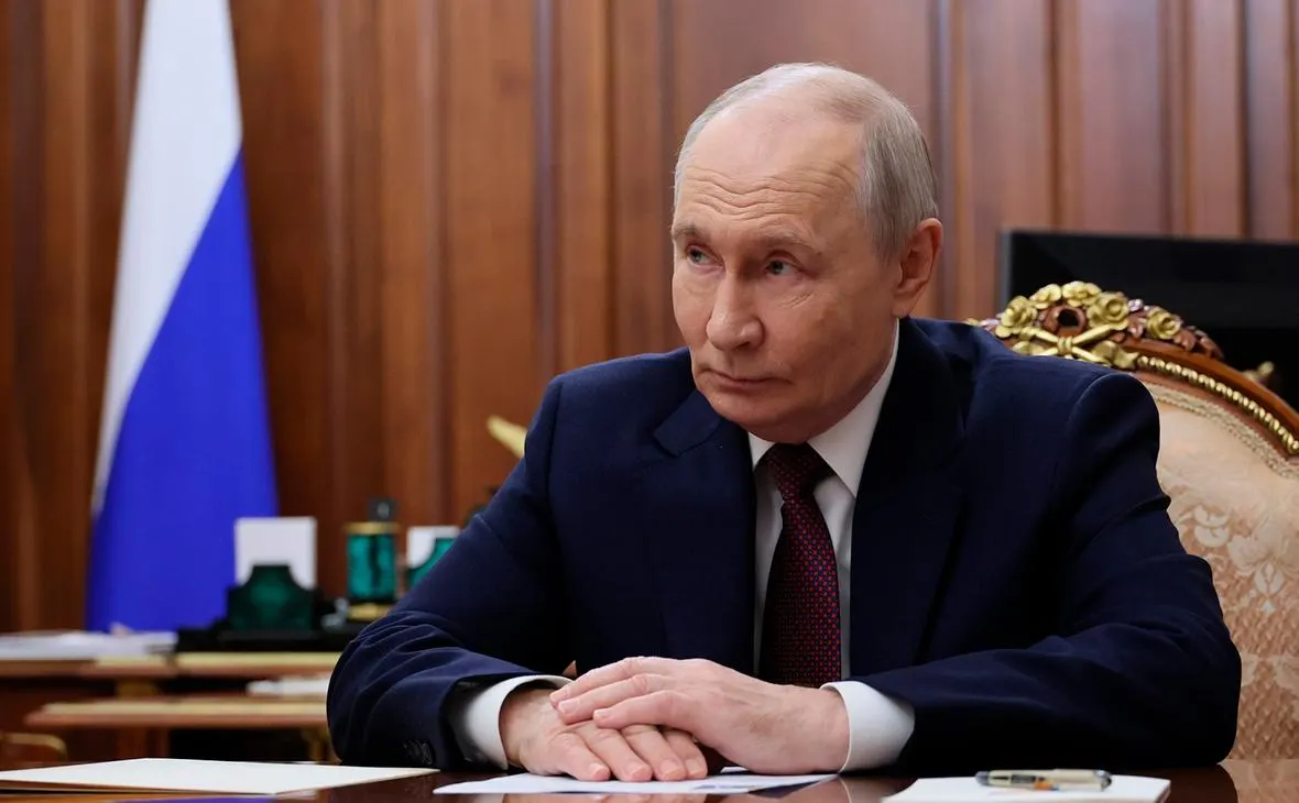 Кремль сообщил о готовности Путина к разговору с Макроном и Мерцем