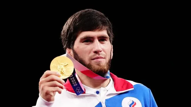 Угуев вышел в финал чемпионата мира по борьбе в Астане