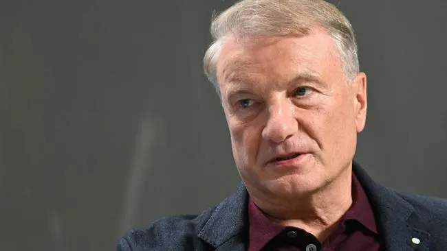 Врио главы Удмуртии Абрамова обсудила проекты с главой Сбербанка Грефом