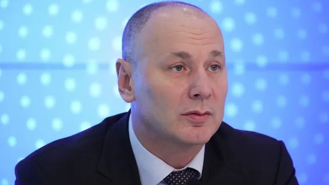 В Рособрнадзоре заявили, что бороться с ИИ бессмысленно