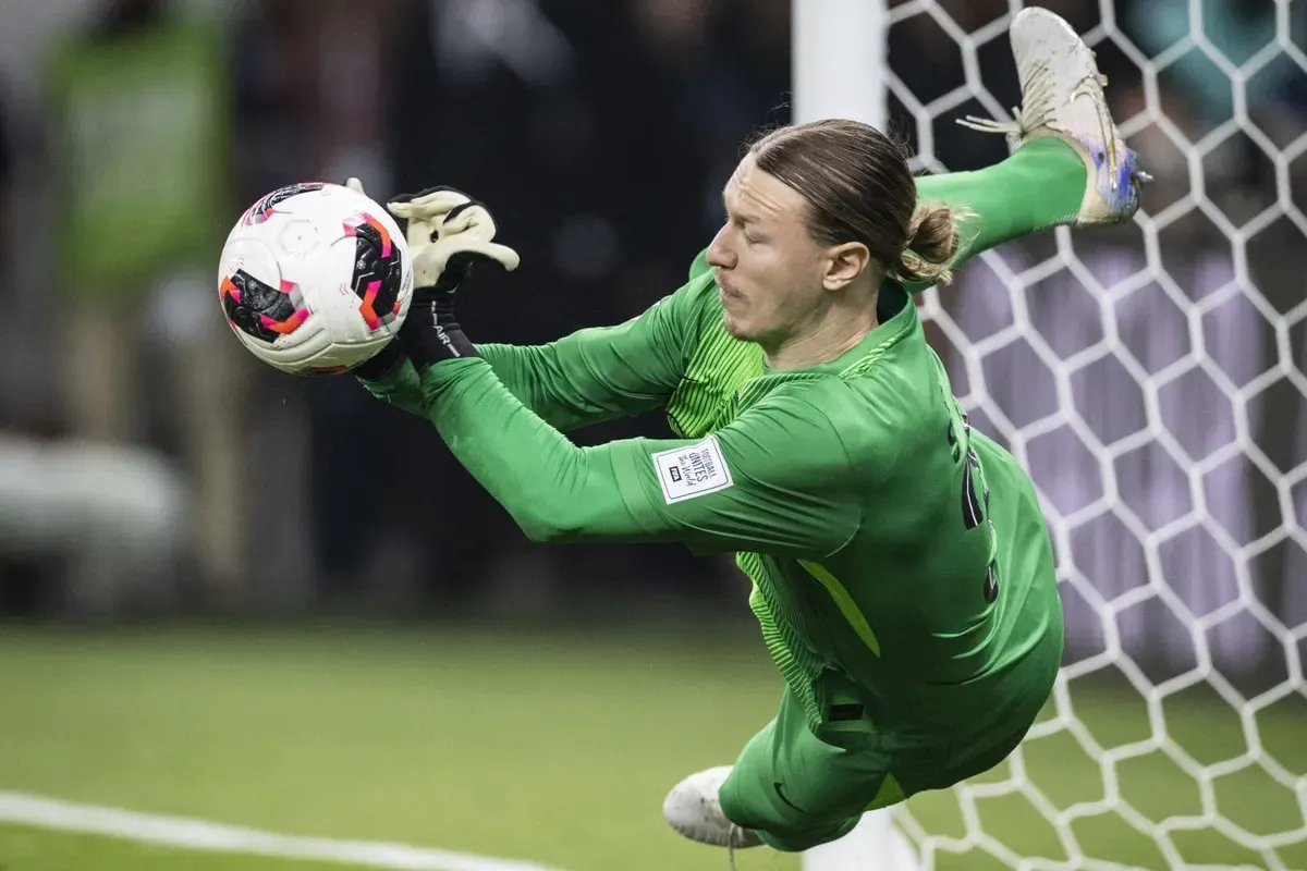 «Оставлен без внимания». Footmercato — об игре Сафонова в матче «ПСЖ» с «Гавром»